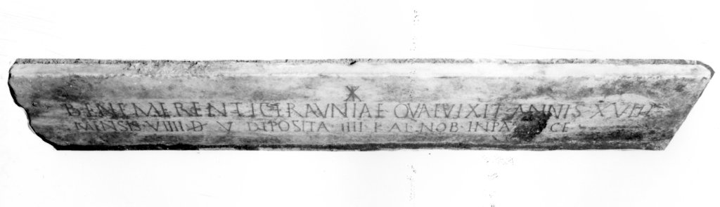 lapide tombale - ambito romano (sec. XIX)